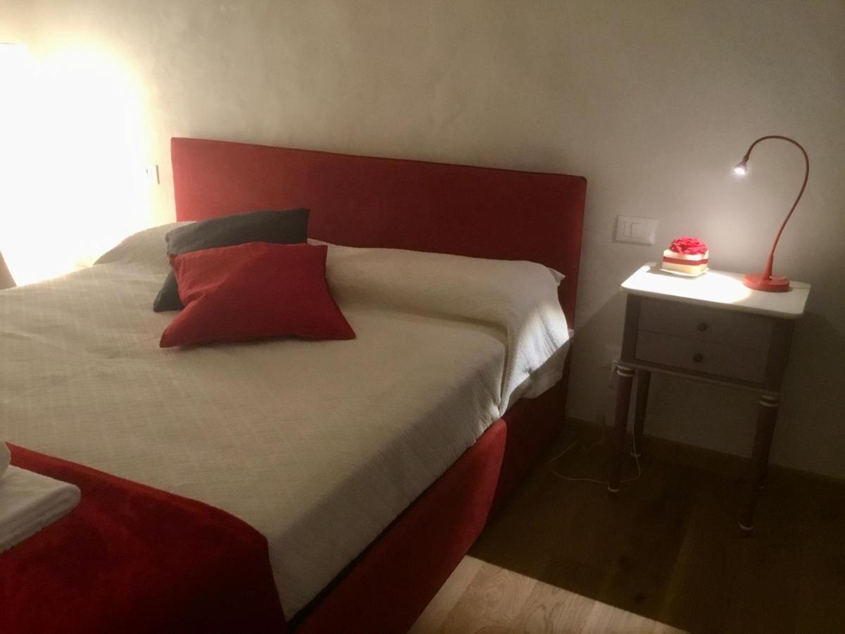 Apartament Torre Guinigi Luxury Loft Nel Centro Storico Di Lukka Zewnętrze zdjęcie